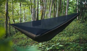camping hammock with integrated bug net