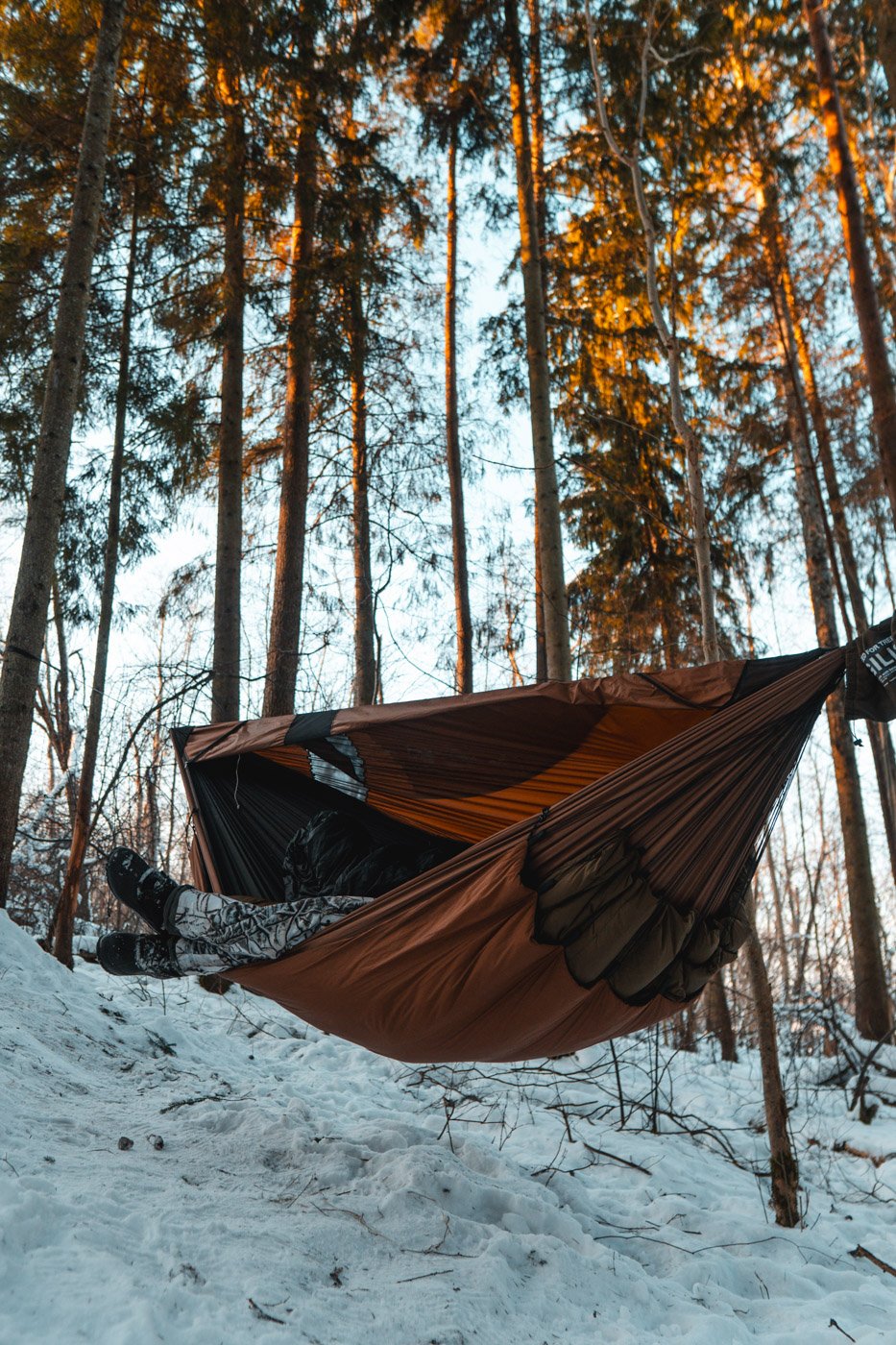 winter hammock camping need for trees hammock in winter, hammock system to sleep in winter