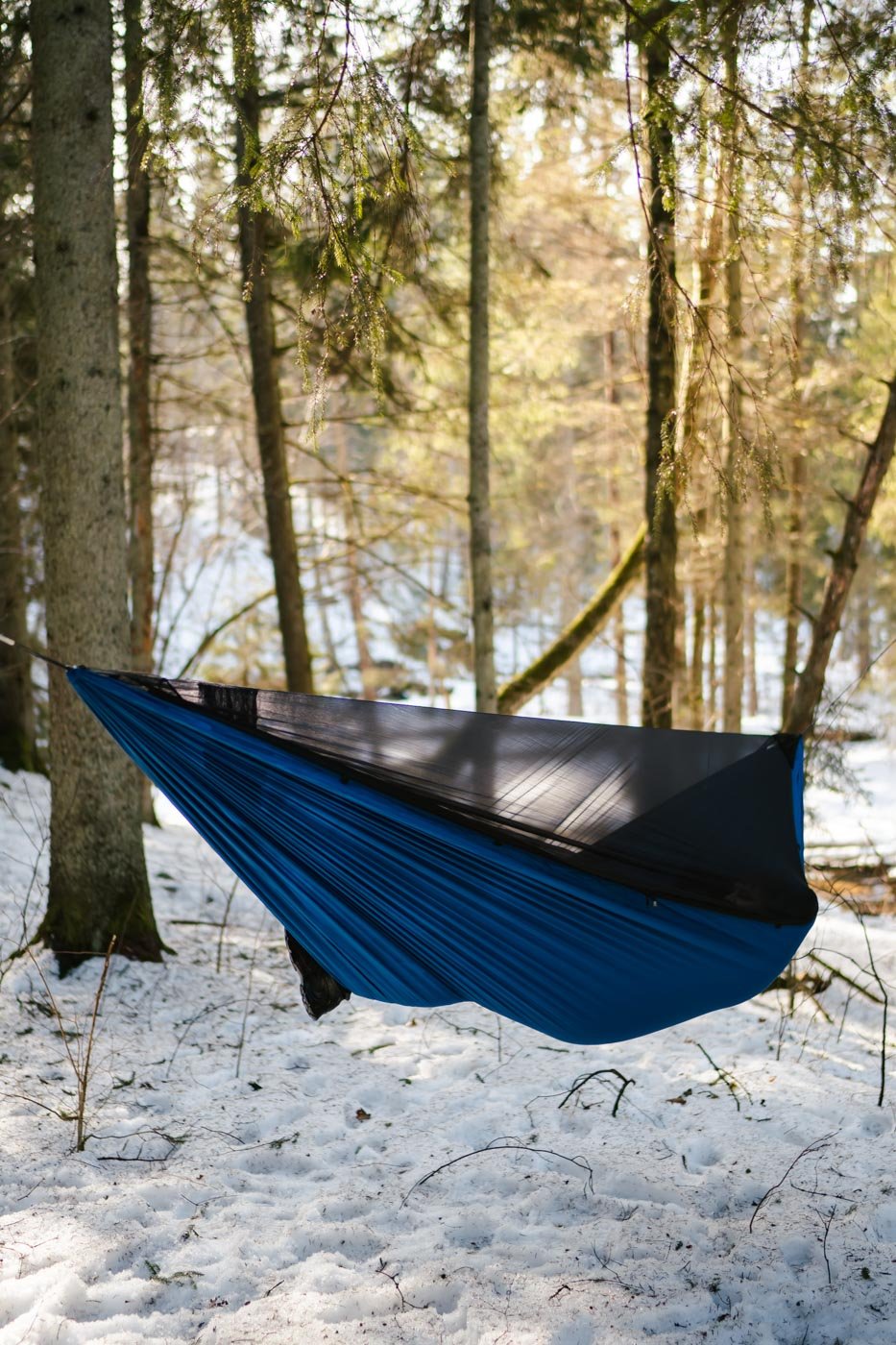 DSC03822 navy blue camping hammock with bug net